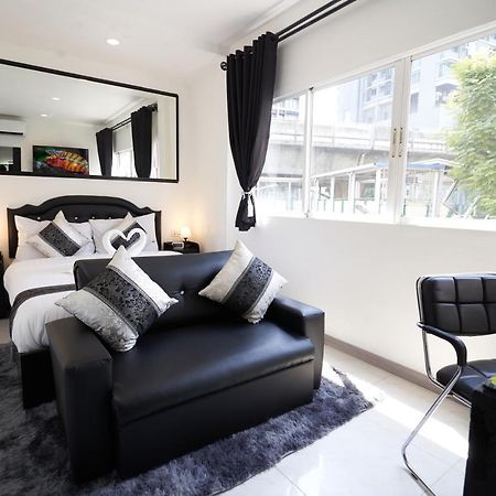 Thonglor Suites Hotel กรุงเทพมหานคร ภายนอก รูปภาพ