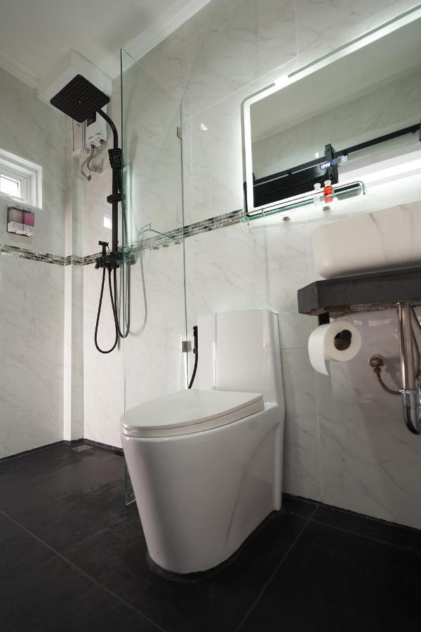 Thonglor Suites Hotel กรุงเทพมหานคร ภายนอก รูปภาพ