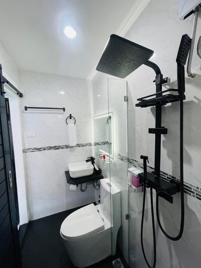 Thonglor Suites Hotel กรุงเทพมหานคร ภายนอก รูปภาพ