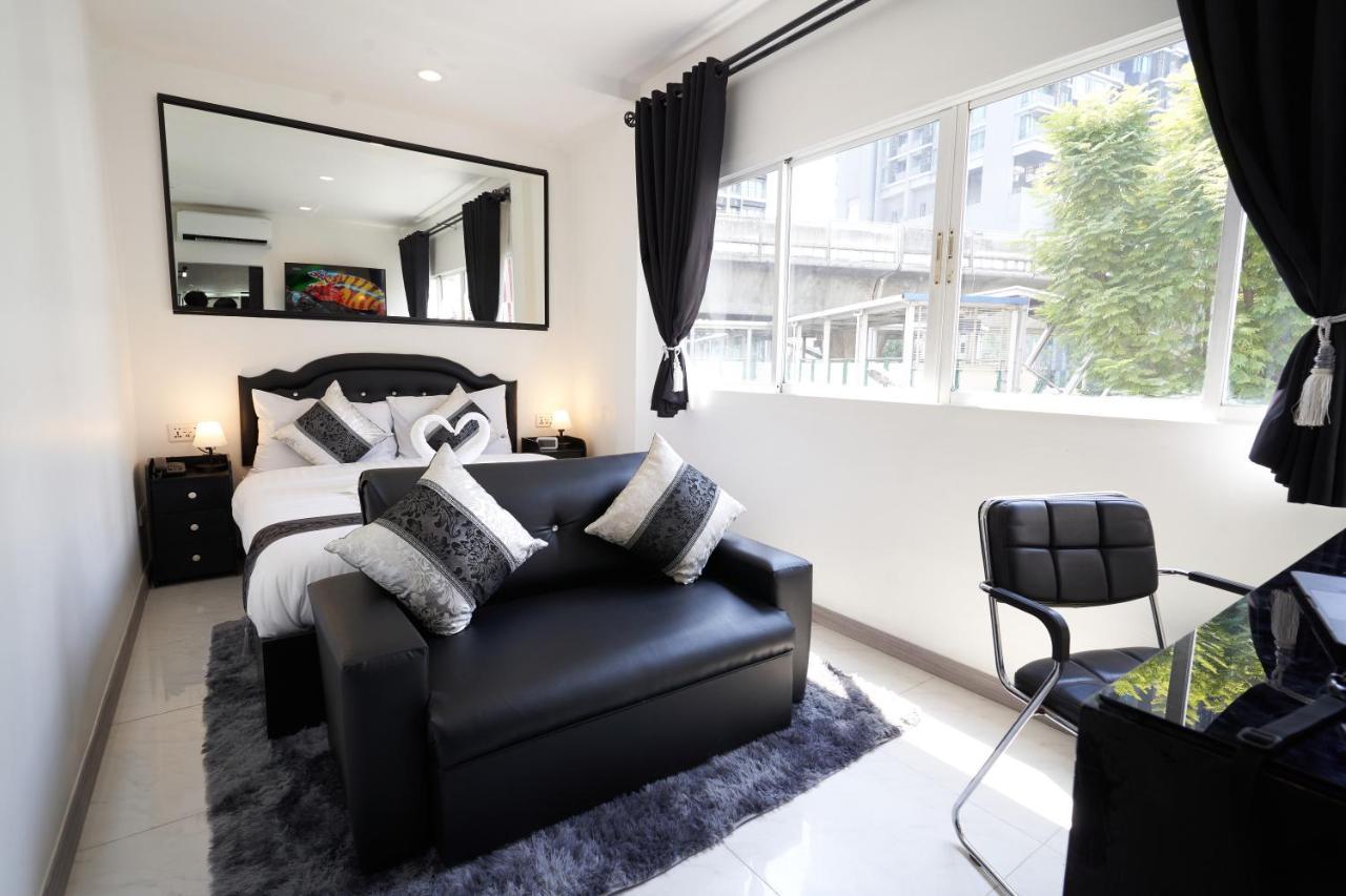 Thonglor Suites Hotel กรุงเทพมหานคร ภายนอก รูปภาพ