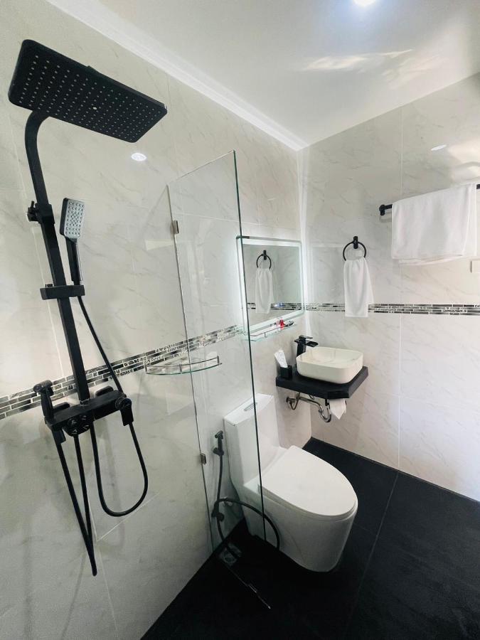 Thonglor Suites Hotel กรุงเทพมหานคร ภายนอก รูปภาพ