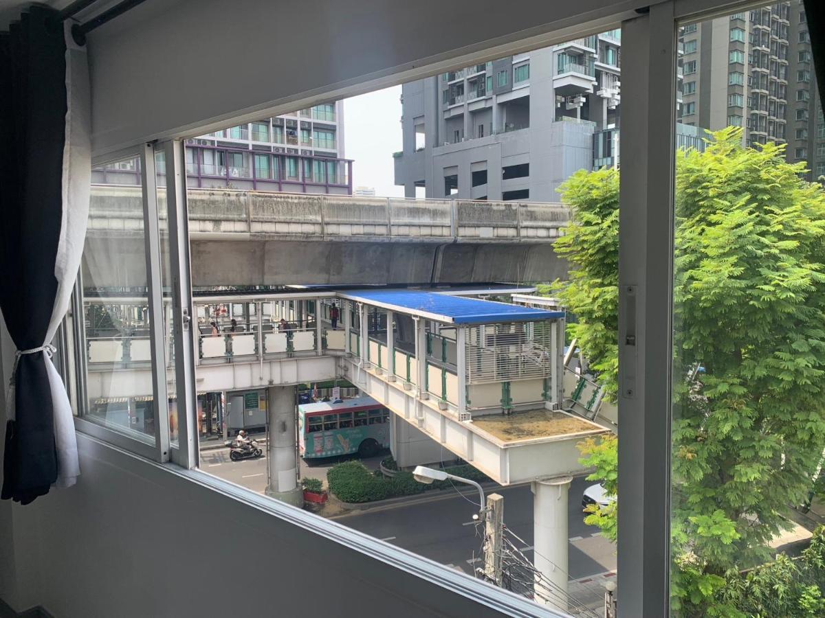 Thonglor Suites Hotel กรุงเทพมหานคร ภายนอก รูปภาพ