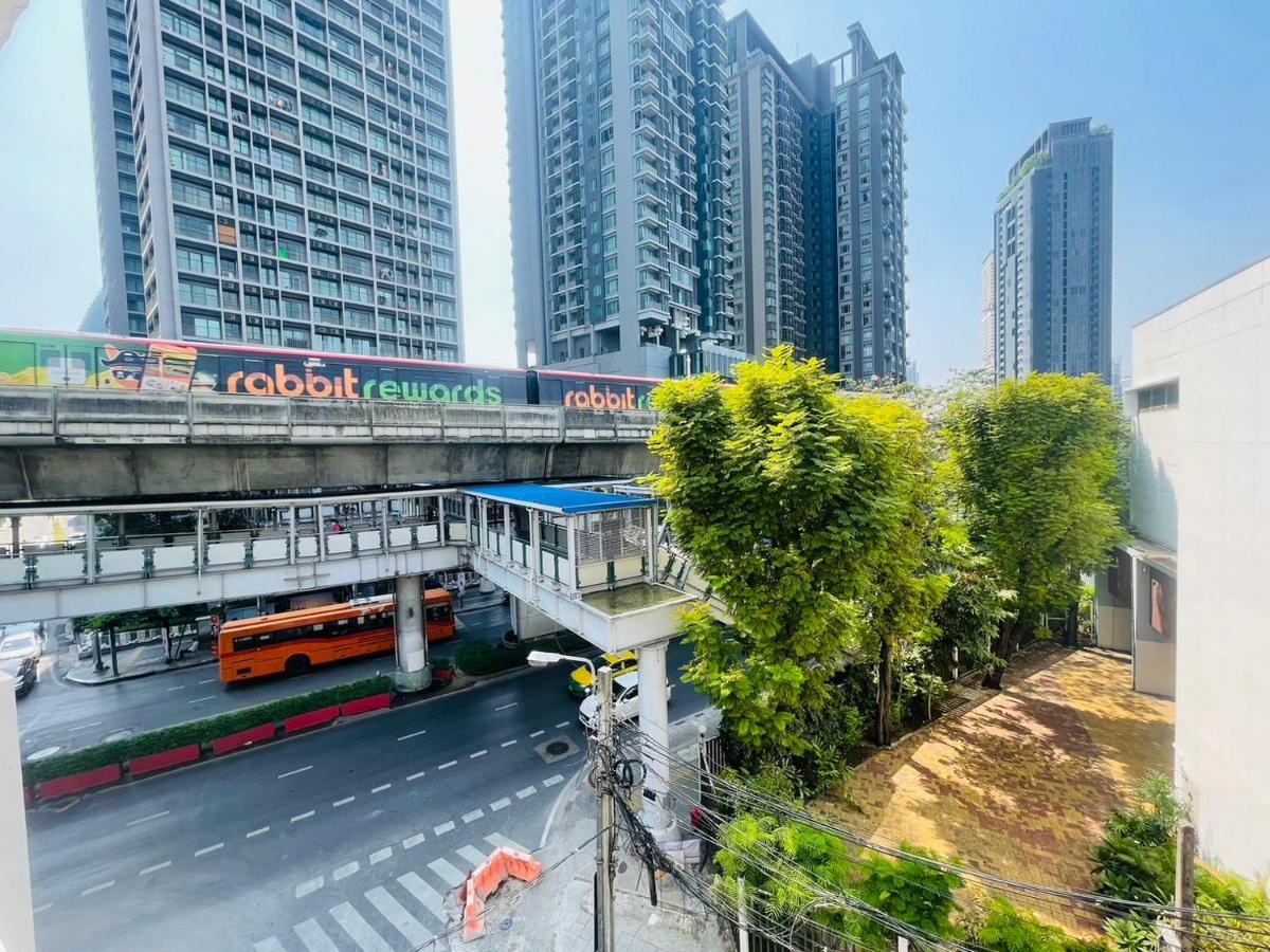 Thonglor Suites Hotel กรุงเทพมหานคร ภายนอก รูปภาพ